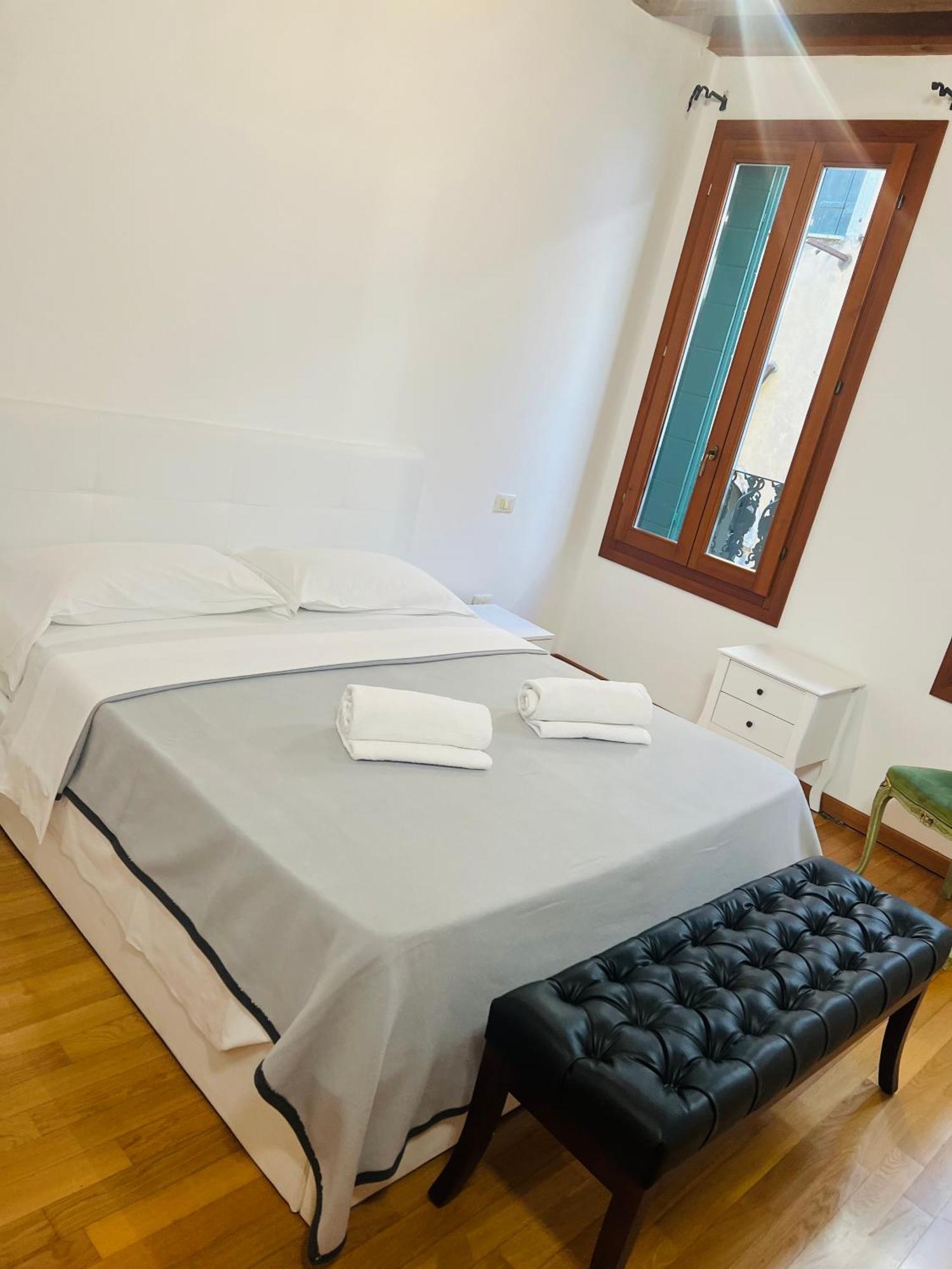 Ca Rialto Apartments Βενετία Εξωτερικό φωτογραφία