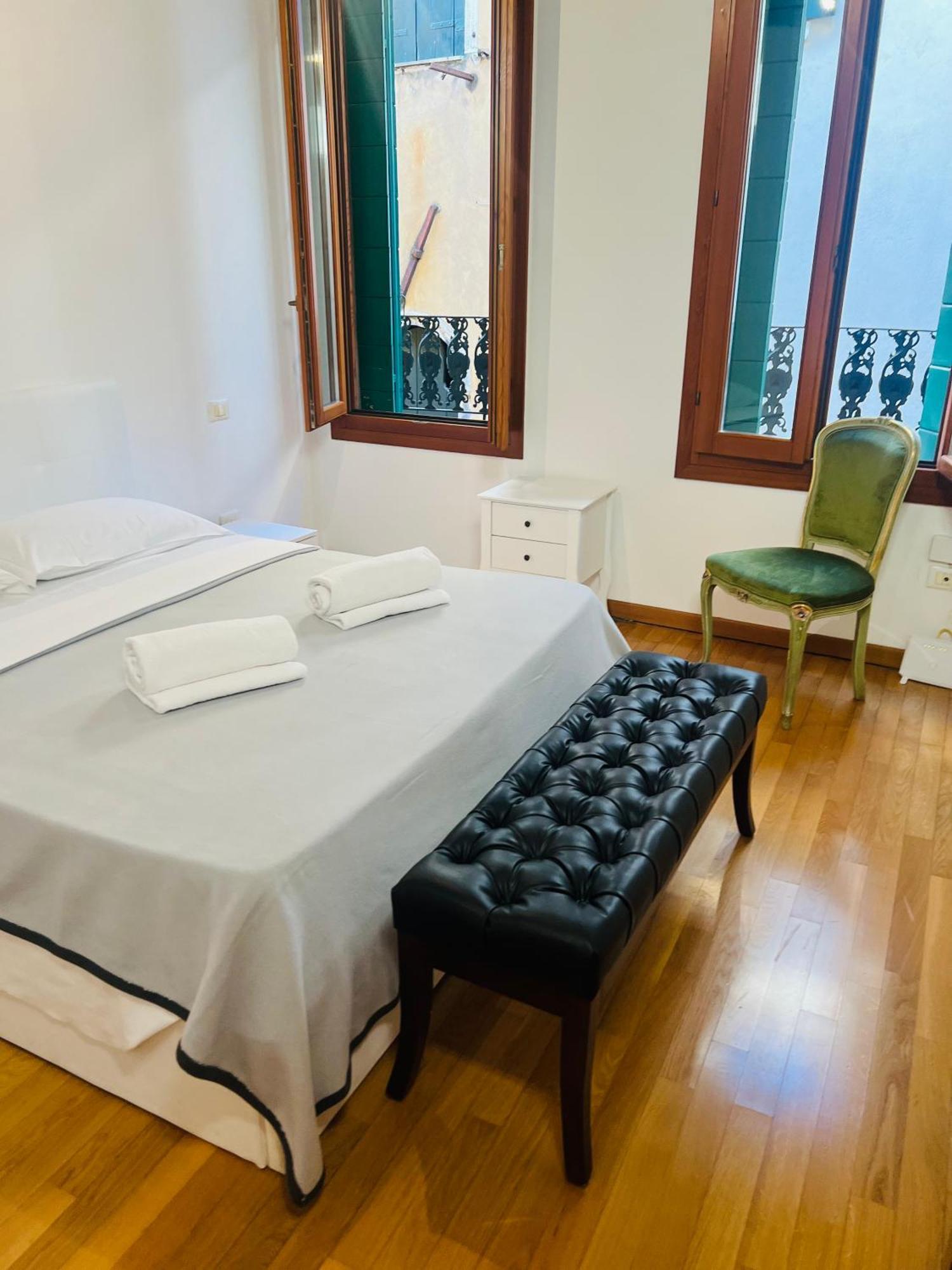 Ca Rialto Apartments Βενετία Εξωτερικό φωτογραφία